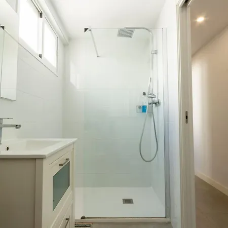 Apartment Pent Seaview - Atico Reformado Y Playa A 5 Metros.