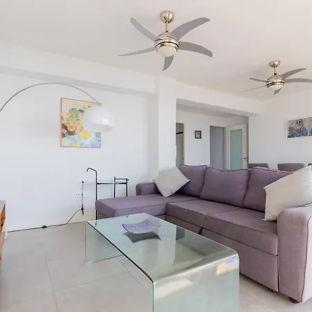 Pent Seaview - Atico Reformado Y Playa A 5 Metros.